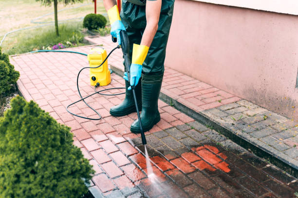 Best Concrete Pressure Washing  in Seguin, TX